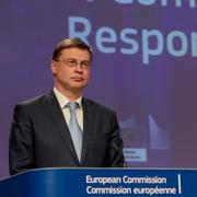 Valdis Dombrovskis och Stella Kyriakides. 