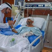 Piloten får besök av Dubais kronprins Sheikh Hamdan bin Mohammed bin Rashid Al Maktoum, 3 oktober.