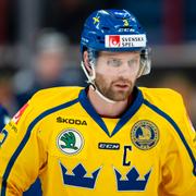 KHL-spelaren Klas Dahlbeck i Tre Kronor-tröjan 2019.