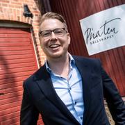 Författaren Fredrik Backman, 2019. 