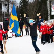 Guldvinnaren Ebba Andersson på prisutdelningen efter damernas masstart i skid-SM.