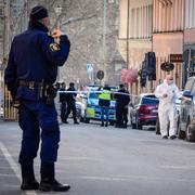 Polisen på plats på brottsplatsen.