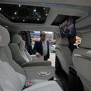  XPENG X9 MPV.