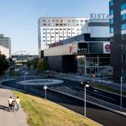 Illustrationsbild. Kista centrum i nordvästra Stockholm.