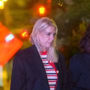 Justitieminister Pam Bondi besökte platsen där dödsskjutningen inträffade. 