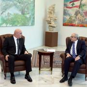 President Joseph Aoun och premiärminister Nawaf Salam inför fredagens kabinettmöte.