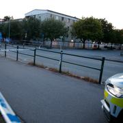 Två tonårspojkar besköts under torsdagskvällen i Linköpingsstadsdelen Berga.