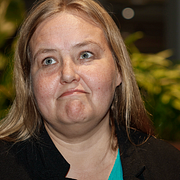Tidigare justitieministern Thomas Bodström (S) till vänster och Vänsterpartiets vice partiledare Ida Gabrielsson till höger.