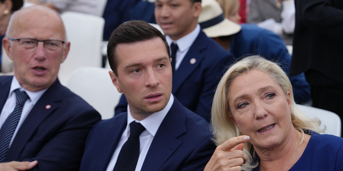 Jordan Bardella och partiledaren för Nationell samling Marine Le Pen