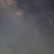 En bild som visar rymden, där Kosmos 2612 flög farligt nära Iceye-X36.