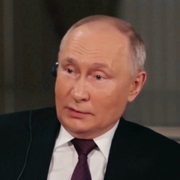 Vladimir Putin under intervjun med Tucker Carlson.