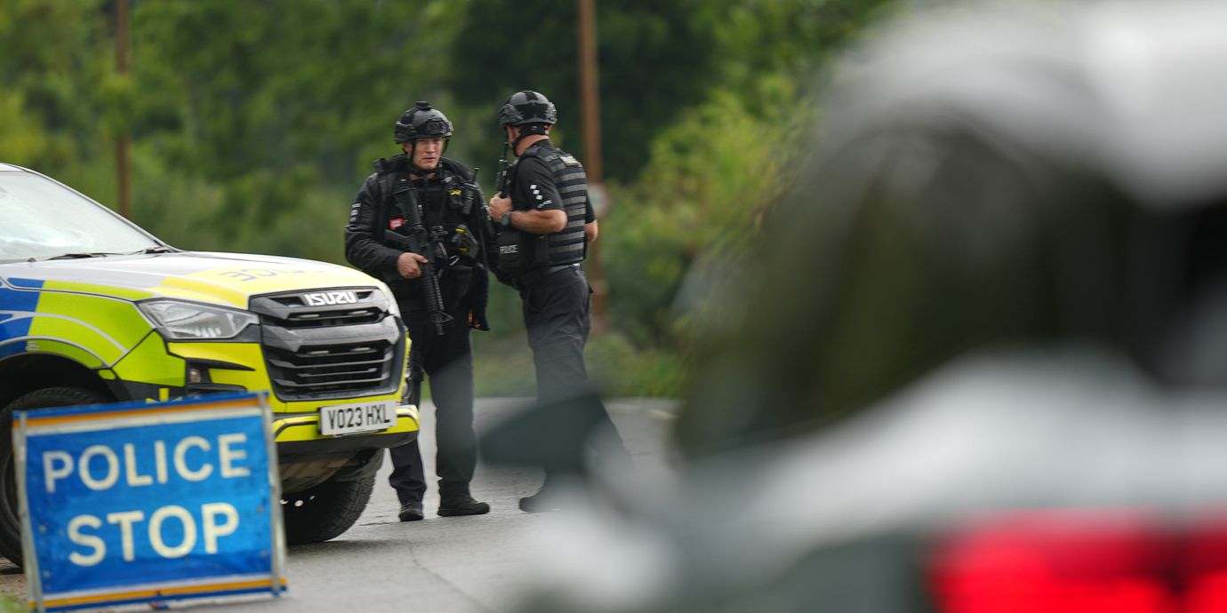 Polis vid flygbasen, 27 september.
