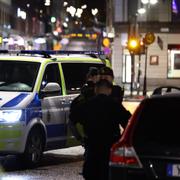 Bild från polisinsatsen, natten mot fredagen. 