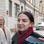 Liberalernas partiledare Simona Mohamsson (L) och klimat- och miljöminister Romina Pourmokhtari.