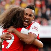 Pierre-Emerick Aubameyang jublar.