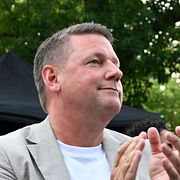 Socialdemokraterna Tobias Baudin och partiledaren Magdalena Andersson under årets Almedalsvecka.