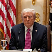 USA president Donald Trump tog emot Volodymyr Zelenskyj tidigare i oktober.