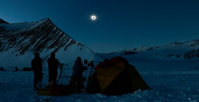 Forskare fick bevittna solförmörkelsen Felipe Trueba / TT NYHETSBYRÅN