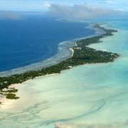 Flygfoto över Kiribati.