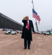 Donald Trump vid gränsen mot Mexiko i januari 2021. Alex Brandon / AP