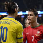 Zlatan Ibrahimovic och Cristiano Ronaldo under VM-kvalsmatchen mellan Sverige och Portugal 2013. 