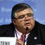 Augustin Carstens. 