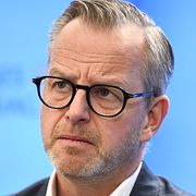 Socialdemokraternas ekonomisk-politiske talesperson Mikael Damberg presenterar krav inför att regeringen lägger fram vårbudgeten.
