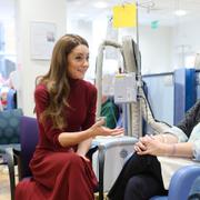 Kate under ett besök på The Royal Marsden Hospital i London på tisdagen