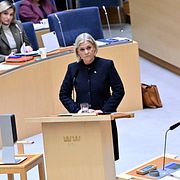 Magdalena Andersson (S) och statsminister Ulf Kristersson (M), arkivbild.