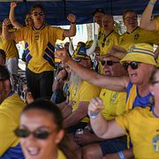 Svenska supporters i Monterrey i Mexiko.