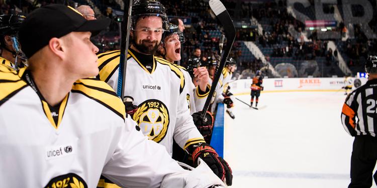 Brynas Skrallde Och Vann Mot Djurgarden Pa Hovet ƒplus