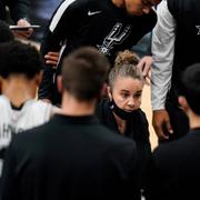 Becky Hammon under matchen