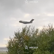 Skärmbild från en video som uppges visa CIA-chefen John Ratcliffes flygplan lämna Moskva på tisdagen.