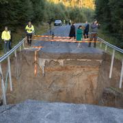 Flera vägar har skadats rejält efter regnet