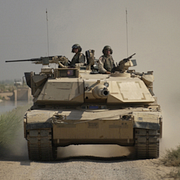 M1 Abrams / Lloyd Austin med USA:s första dam Jill Biden. Wikimedia Commons / TT