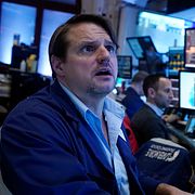 Tradern Michael Milano på New York Stock Exchange. Arkivbild.