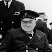 Churchill, till höger, möter Roosevelt 1941.
