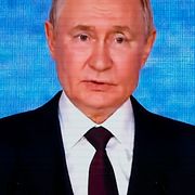 Vladimir Putin talar under Sankt Petersburgs internationella ekonomiska forum den 4 juni 2026.