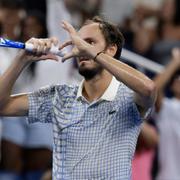 Daniil Medvedev under förlustmatchen mot Benjamin Bonzi.