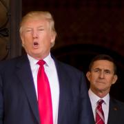 Donald Trump och den tidigare nationelle säkerhetsrådgivaren Michael Flynn. 