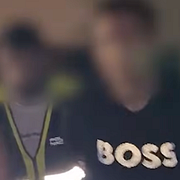 Bilder från spanska polisens video som visar gripandet.