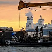 Flytande naturgas anländer till tyska hamnen Wilhelmshaven på torsdagen. Sina Schuldt / AP