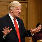 Alec Baldwin som Donald Trump i Saturday Night Live. 