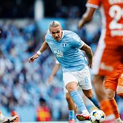Arkivbild från augusti: Malmös Arnór Sigurðsson under söndagens fotbollsmatch i allsvenskan mellan Malmö FF och IFK Göteborg på Eleda Stadion.