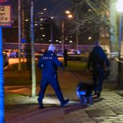 Polis på plats vid Ramels väg efter mordet.