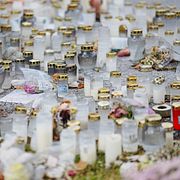 Arkivbild från augusti: Minnesplatsen efter skolattacken på Brinellskolan i Fagersta.