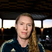 Hedvig Lindahl under en pressträff när damlandslaget har träningsläger i Algarve.
