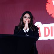 Vänsterpartiets partiledare Nooshi Dadgostar har ännu inte uttalat sig om utredningen.