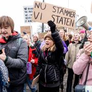 Greta Thunberg under den klimatdemonstration i Stockholm som Aurora genomförde inför inlämningen av sin stämningsansökan mot staten i november 2022. 