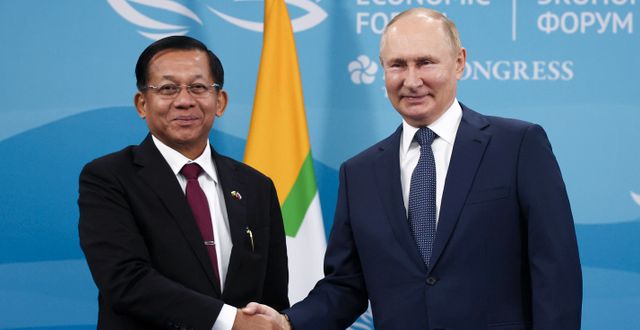 Juntaledaren Min Aung Hlaing och Rysslands Vladimir Putin (september 2022) Valery Sharifulin / AP